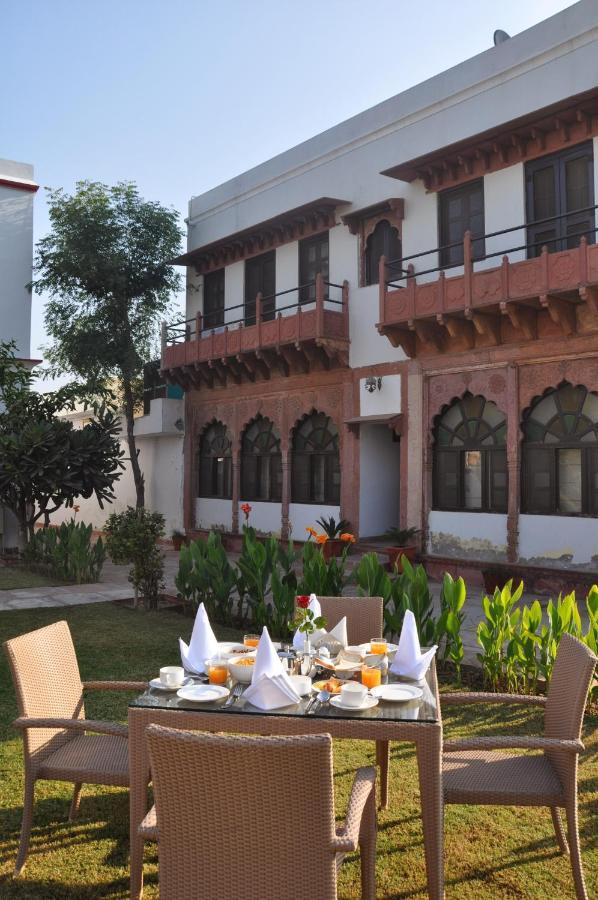 Amritara Chandra Mahal Haveli, Bharatpur Exterior foto