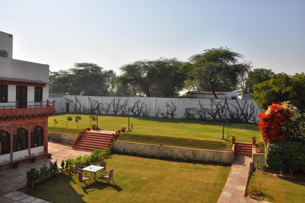 Amritara Chandra Mahal Haveli, Bharatpur Exterior foto